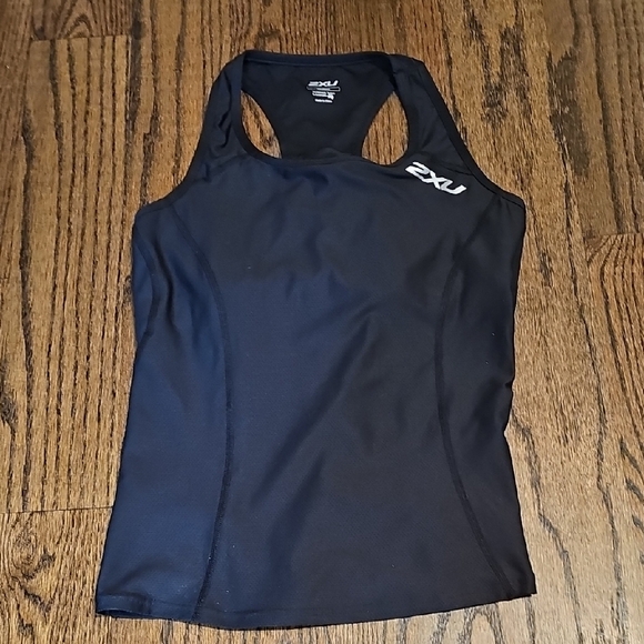 2XU Women's Black Performance Tank Top - Picture 1 of 8